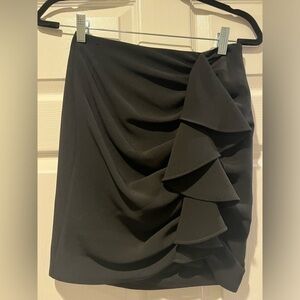 CINQ A SEPT BLACK RUFFLE SKIRT SIZE 0